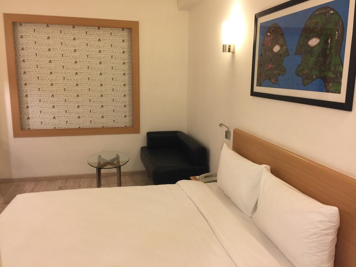 Red Fox By Lemon Tree Hotels, Sector 60, Gurugram Gurgaon Exterior foto