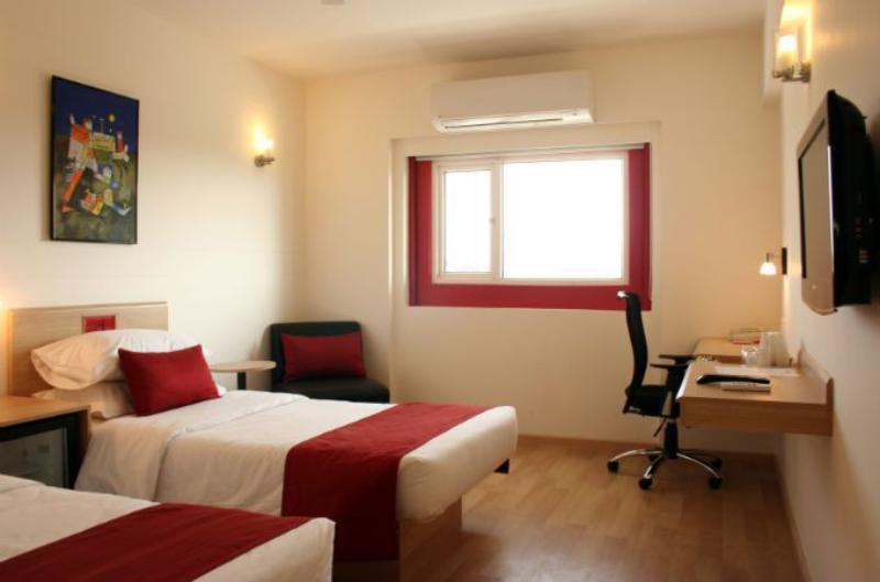 Red Fox By Lemon Tree Hotels, Sector 60, Gurugram Gurgaon Exterior foto